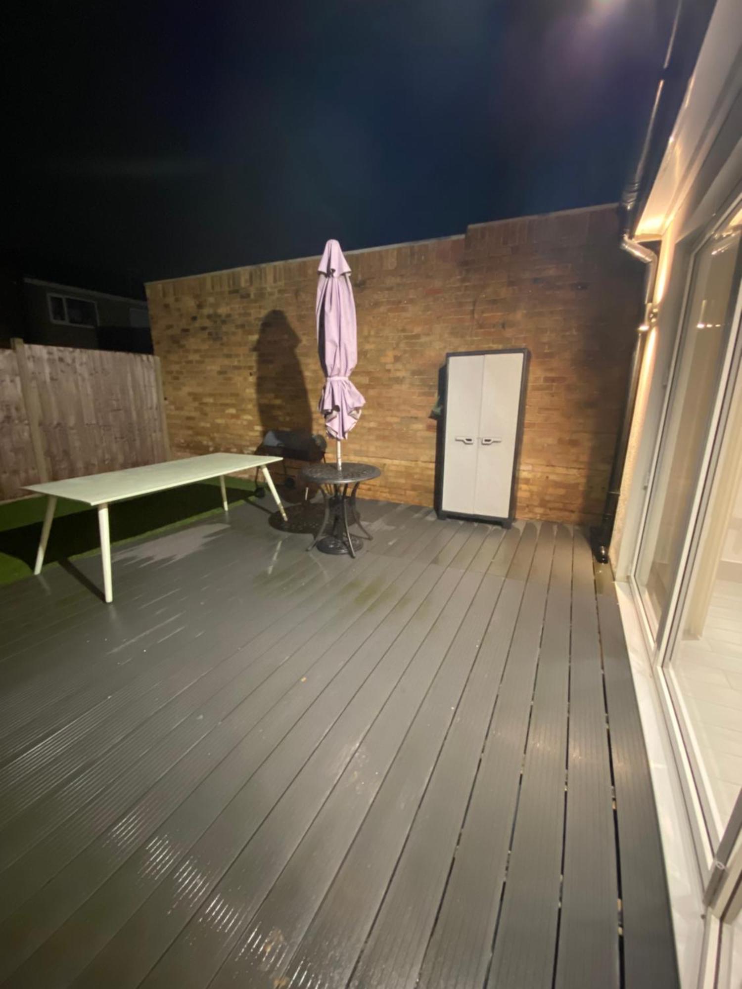 The Bay Apartment Edgware Exterior foto